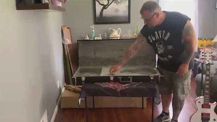 Unboxing a ESP LTD Gary Holt GH-600 Snow White